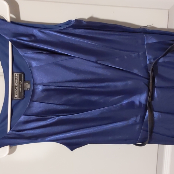 Jessica Howard Royal blue dress, sz 12, polyester, lined, belt at waist, slvls - Picture 2 of 3